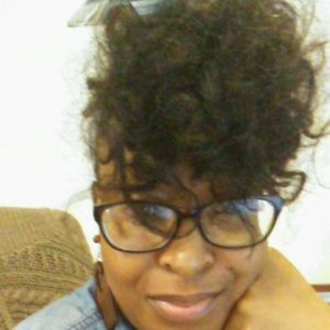 Meet your Posher, Aisha