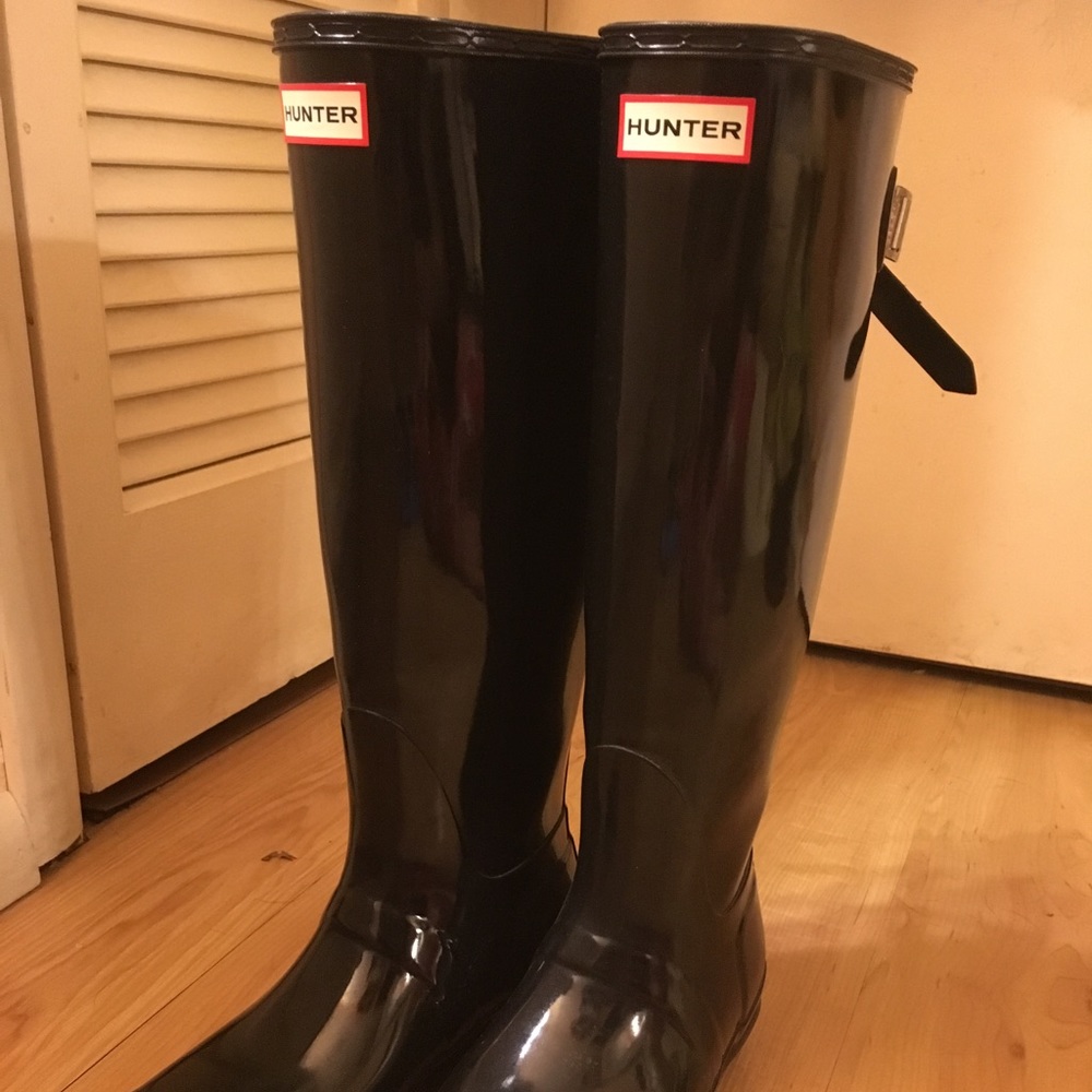 Hunter Adjustable Black Shiny Rain Boots Size 8