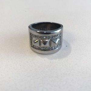 Rebecca Minkoff ring size 7