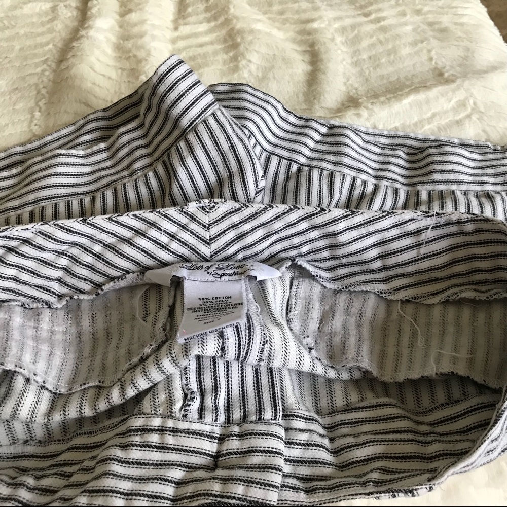 Striped shorts - Picture 4 of 5