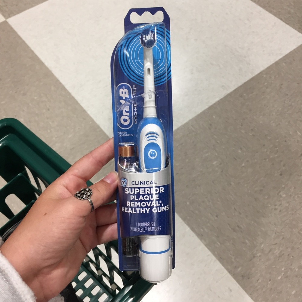 Oral B Electric Toothbrush