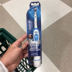 Oral B Electric Toothbrush
