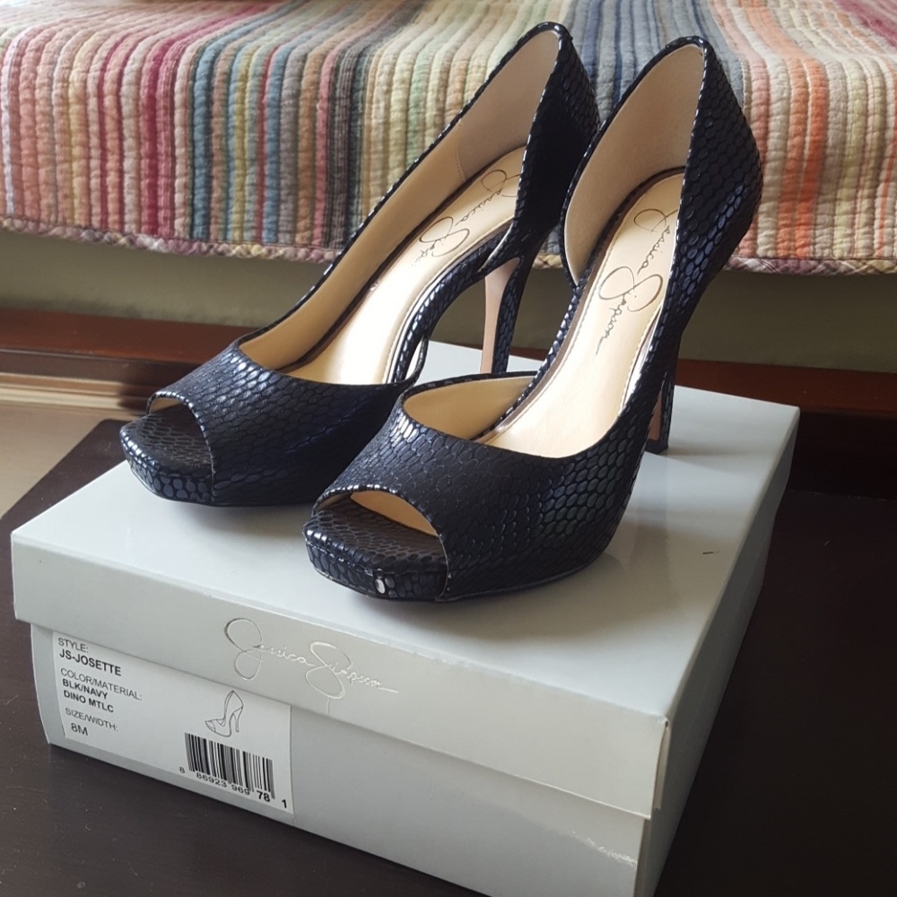 Heels, like new!