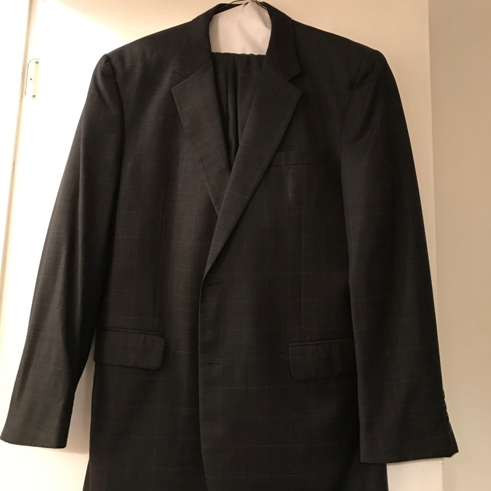 Jos. a Bank men suit - Picture 4 of 7