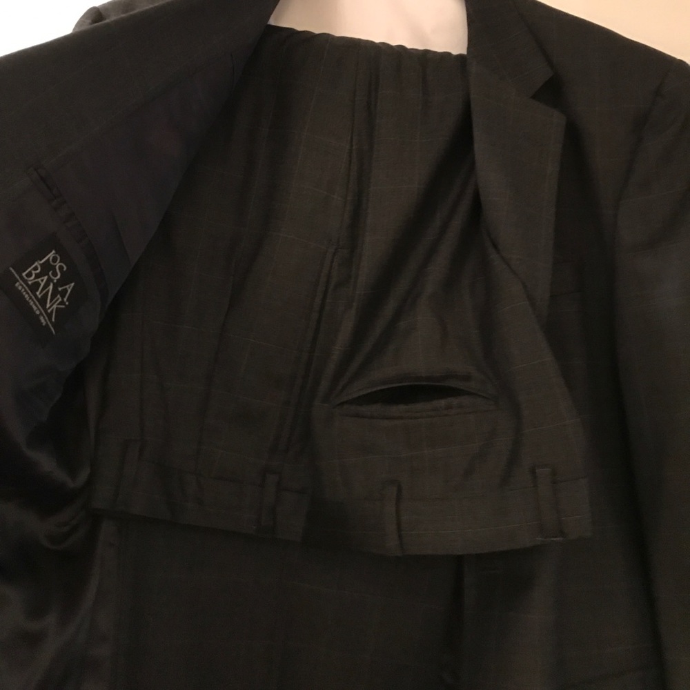 Jos. a Bank men suit - Picture 6 of 7