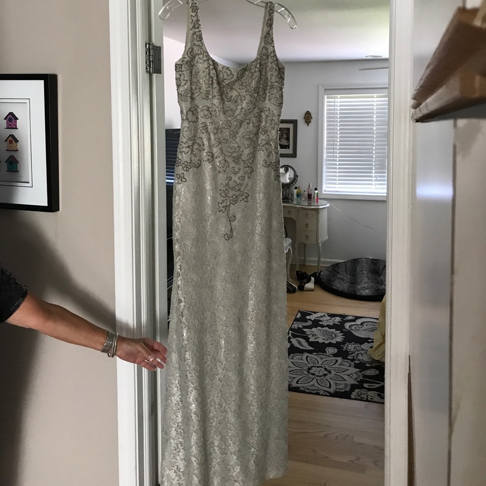 Carmen Marc Valvo evening dress