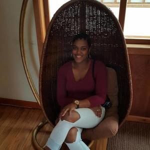 Meet your Posher, Nadiuska