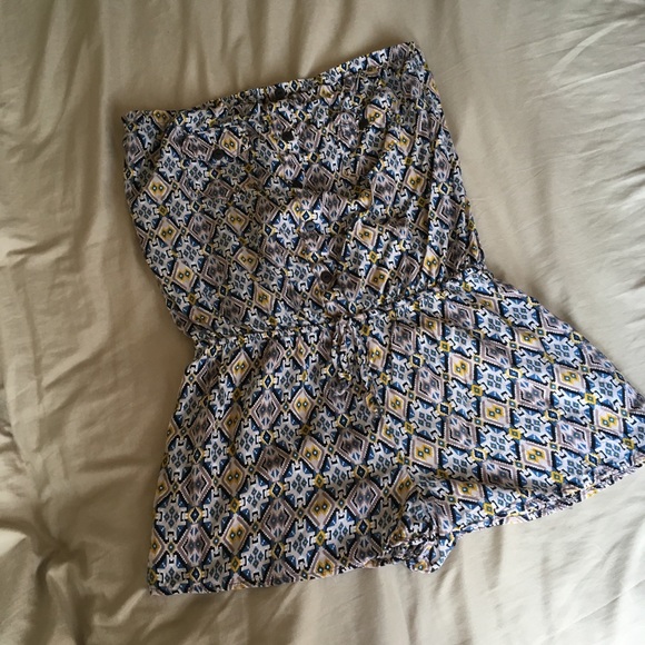 Strapless Romper - Picture 3 of 4