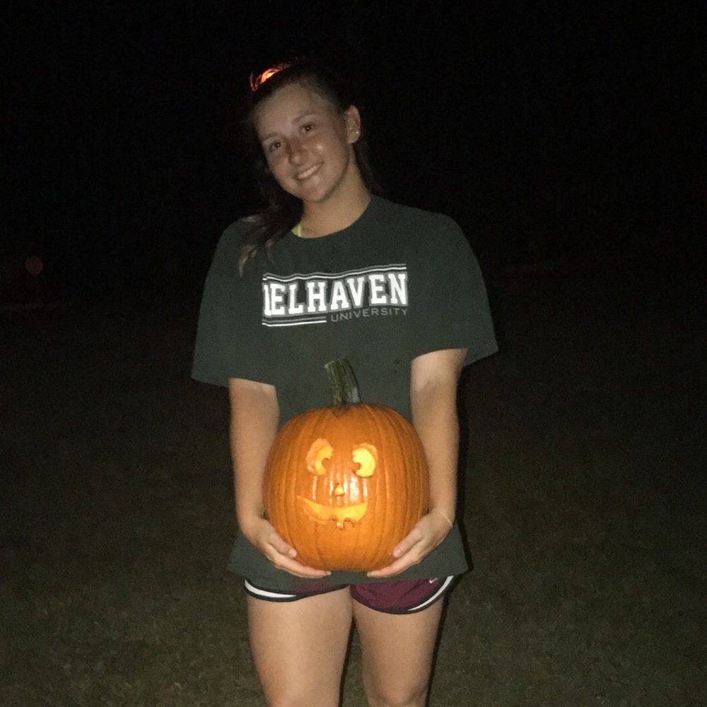 Meet your Posher, Kayla