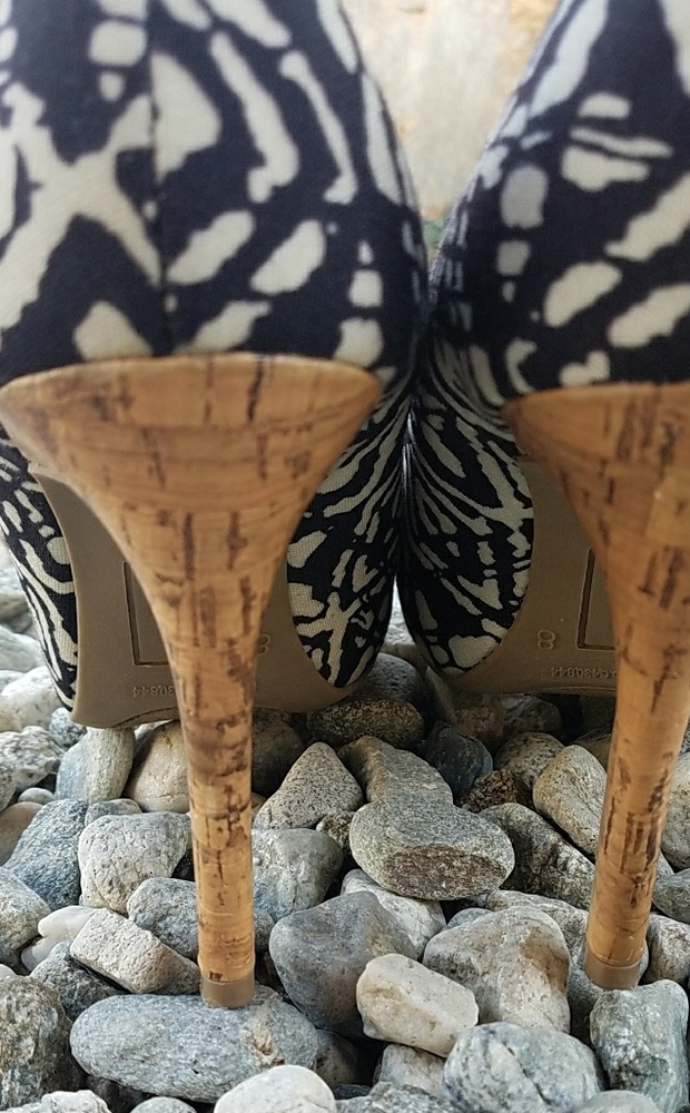 Canvas Heels - Picture 2 of 3