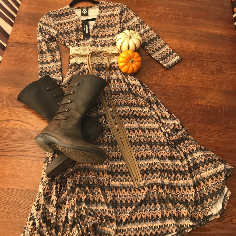 Agnes & Dora Curie dress