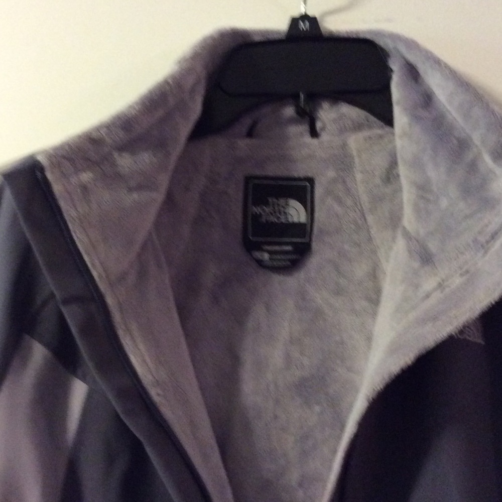North face jacket - Picture 2 of 3