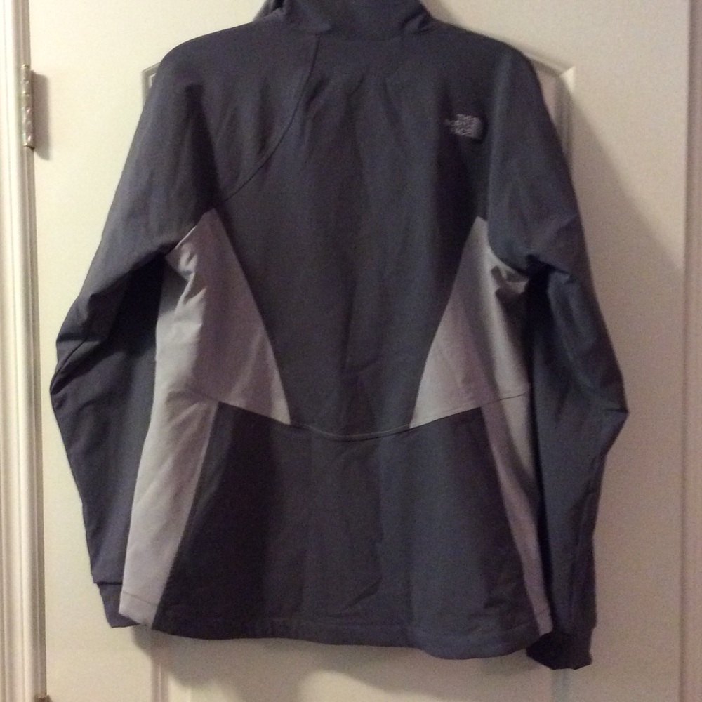 North face jacket - Picture 3 of 3