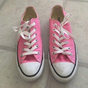 Pink converse