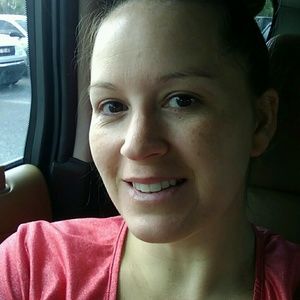 Meet your Posher, Candese