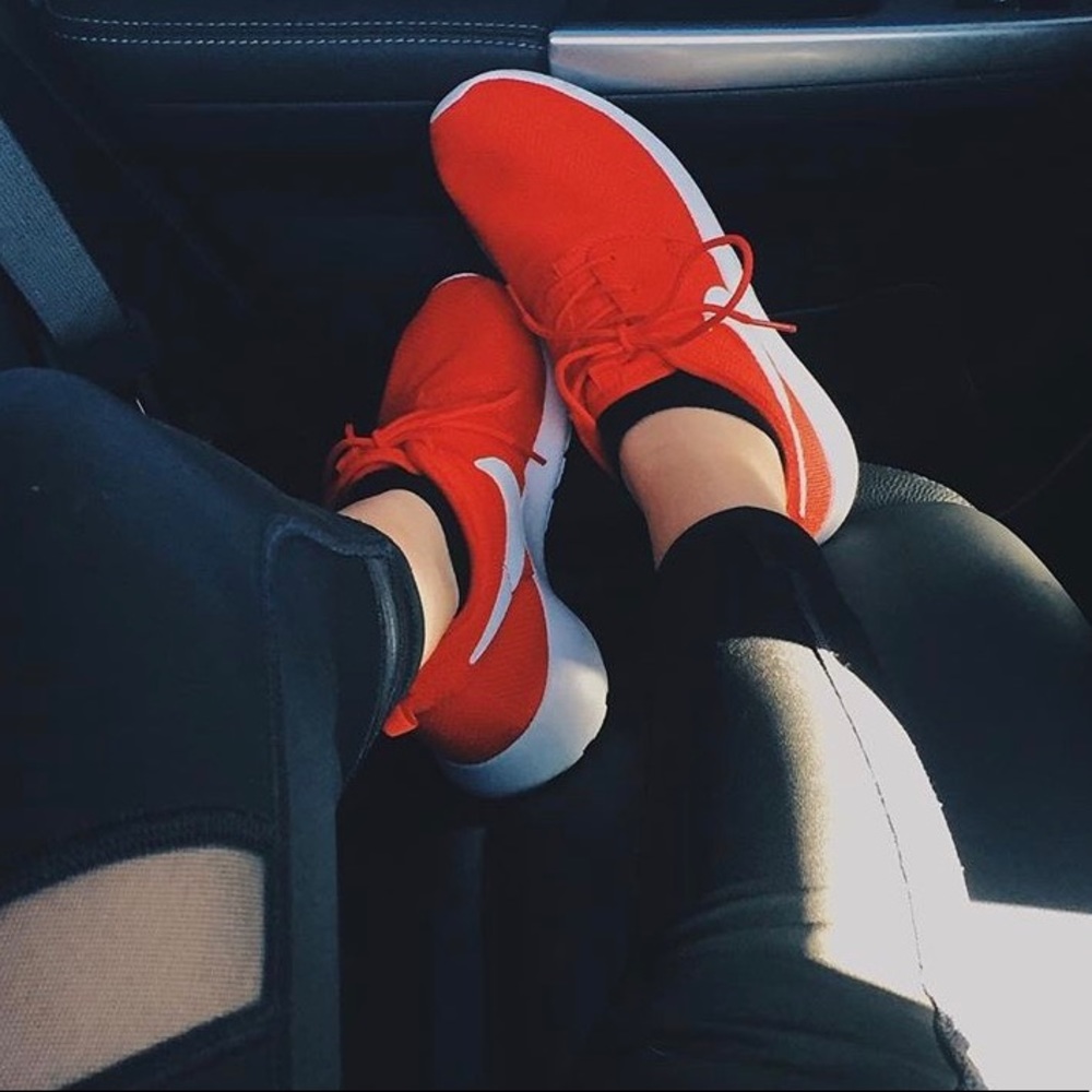 Red Nike Roshes