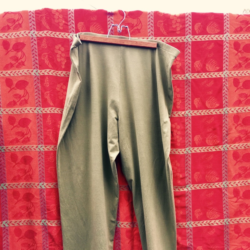 J.JILL STRETCHY RAYON OLIVE GREEN PANTS