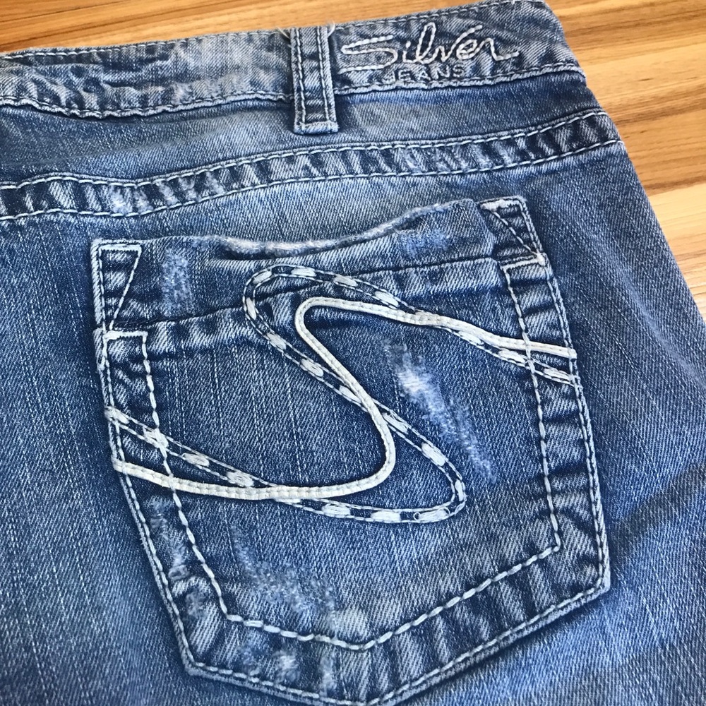 Silver jeans Frances 18” 33x31