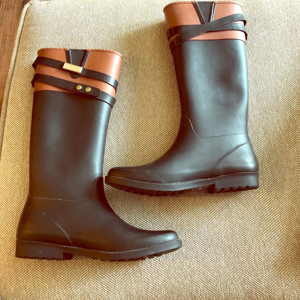 Tommy Hilfiger rain boots.