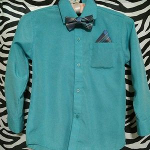Size 7 Dressy collar button up shirt with bow tie