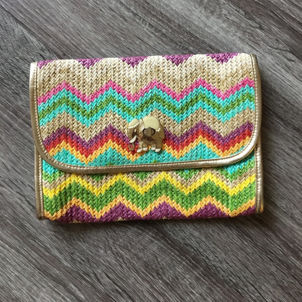 PRICE DROP: Lilly Pulitzer Elephant Clasp Clutch