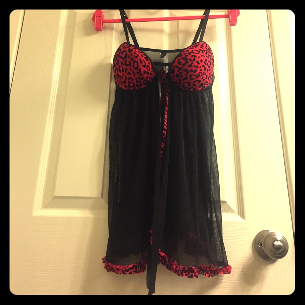 Sexy sheer cheetah negligee nightie