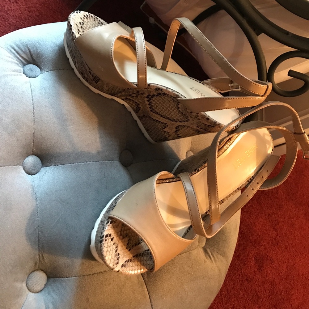 Nine West wedge peep toe summer shoes