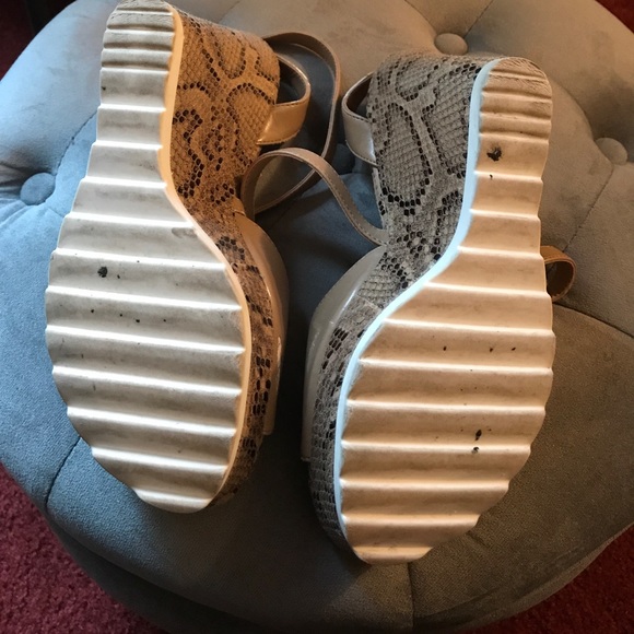 Nine West wedge peep toe summer shoes - Picture 4 of 4