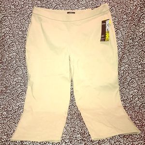 Style & Co Capris •