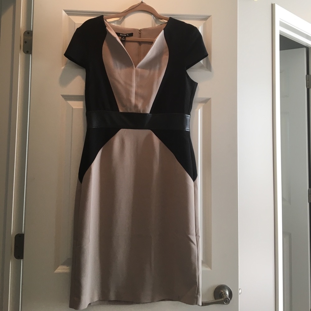 Suite 7 size 8 black & tan dress