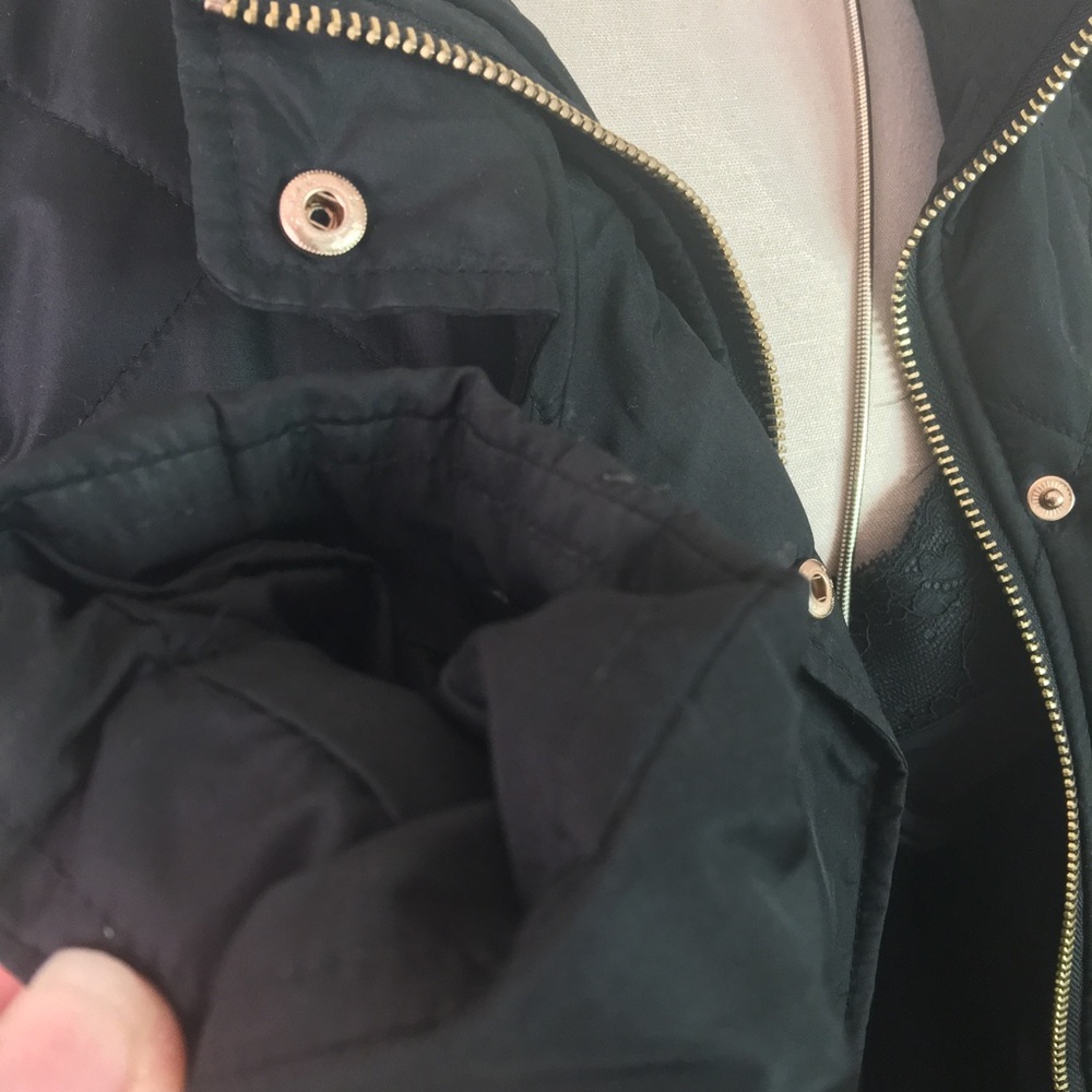 Feel the comfort Lightweight š§„ jacket - Picture 6 of 8