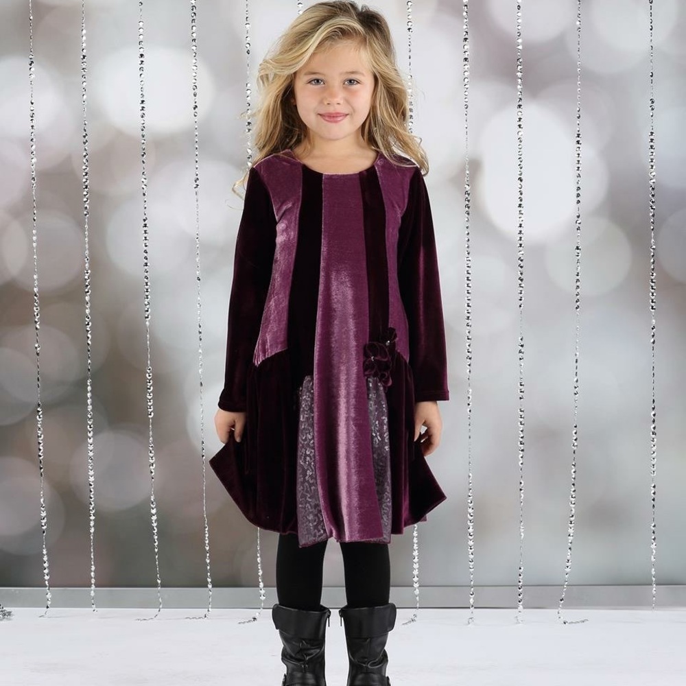 Isobella & Chloe Velvet Swing Dress