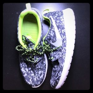 Nike Roshe Run, size 8.5