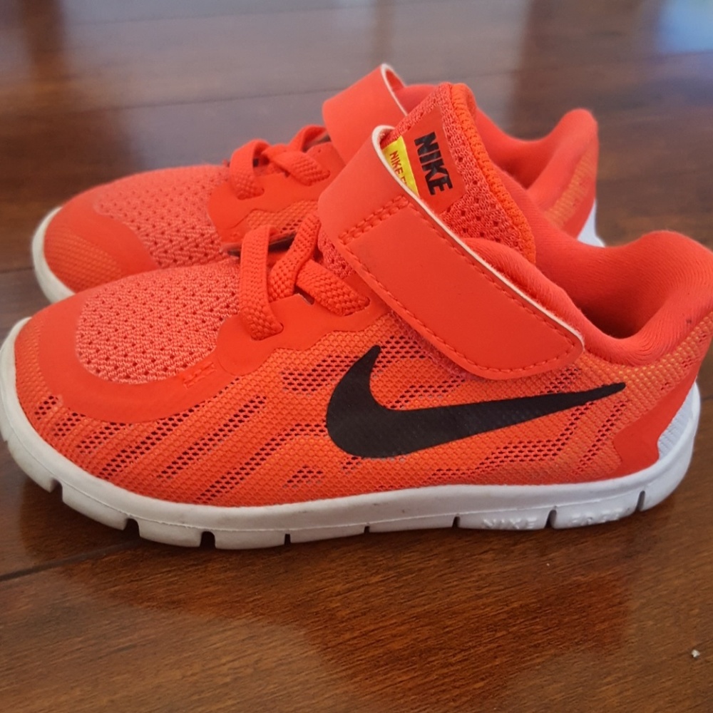 NIKE sneakers