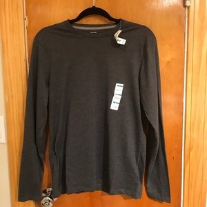 Old Navy gray soft washed long sleeved T-shirt