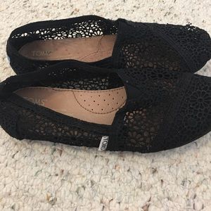 Womens Lace Toms