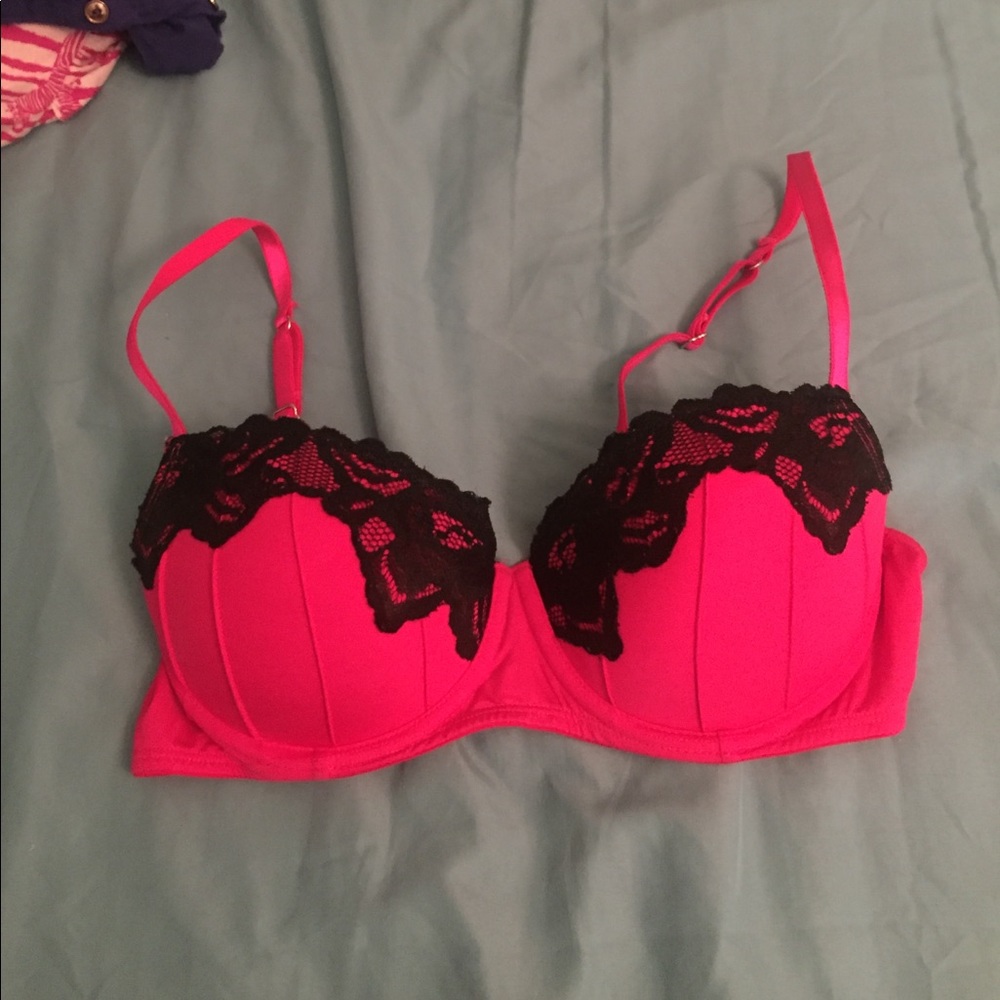 Sexy 36B Candie's pink push-up bra black lace