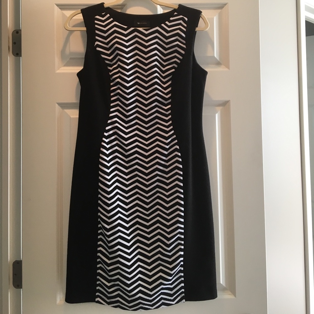 Black and white chevron body con dress