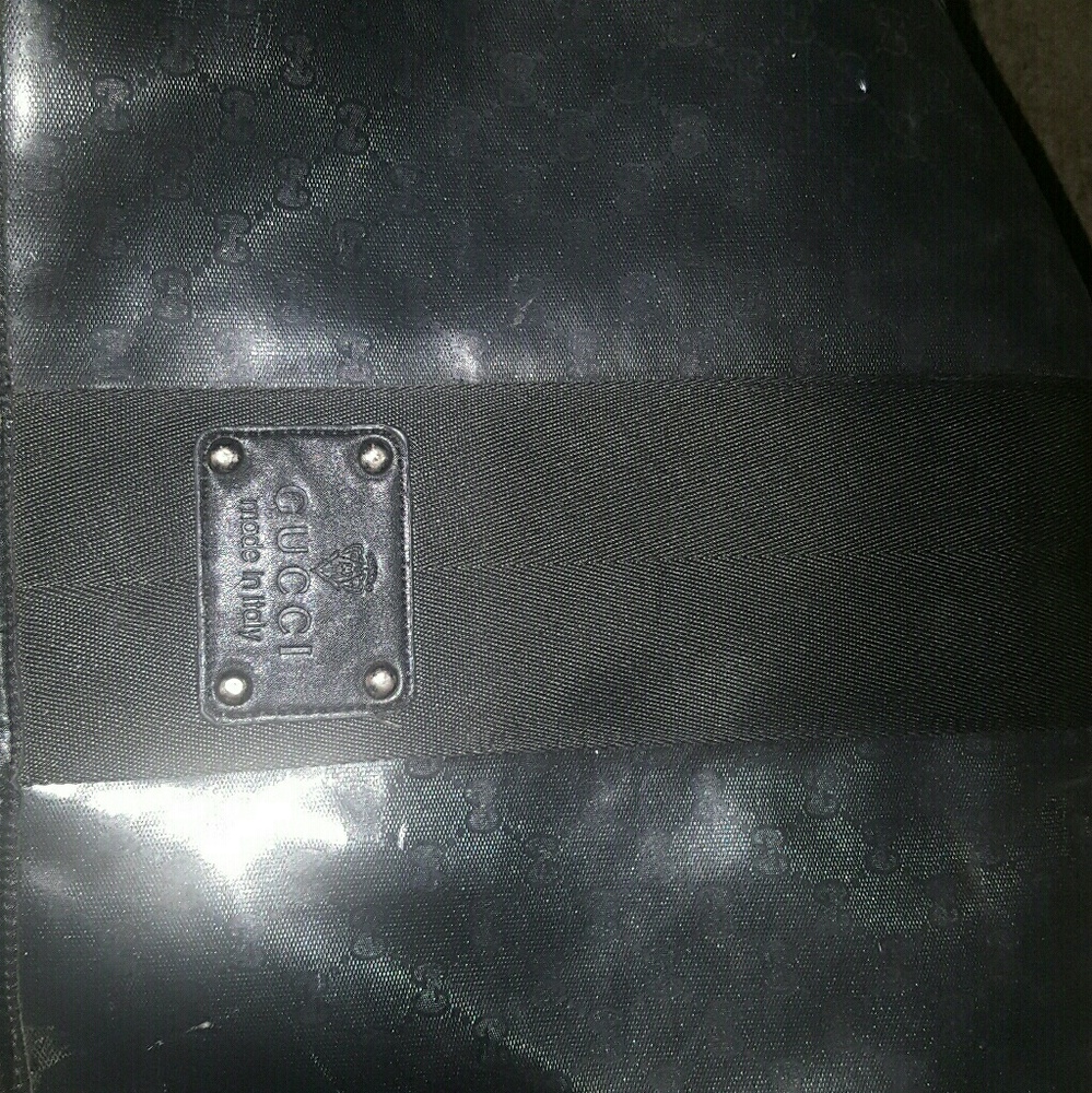 Authentic Gucci GG Flap messenger bag