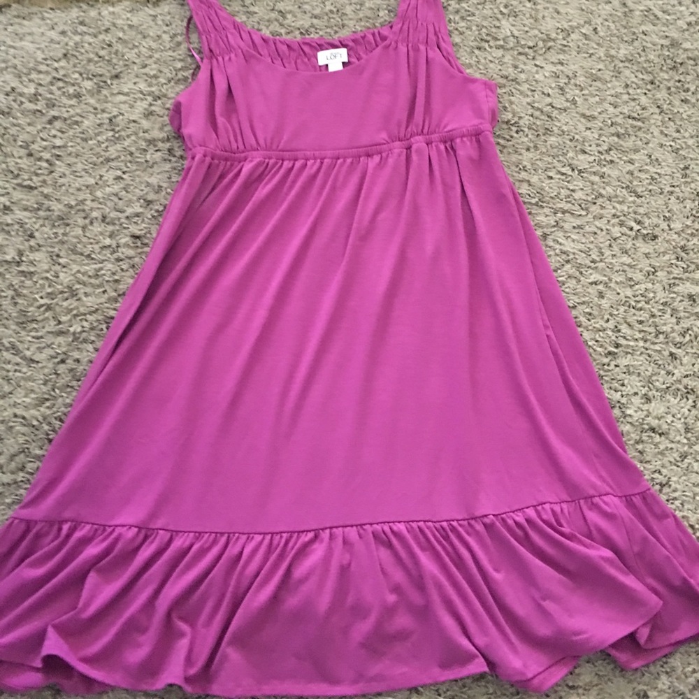 Pinkish/purple dress