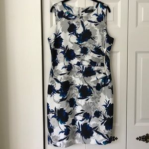 Brand new Ivanka Trump dress Size 14❤️😍