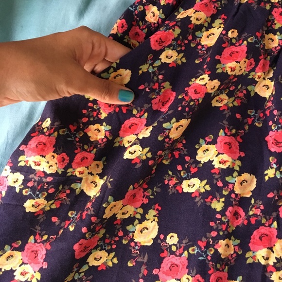 Floral Flowy Skirt - Picture 2 of 3