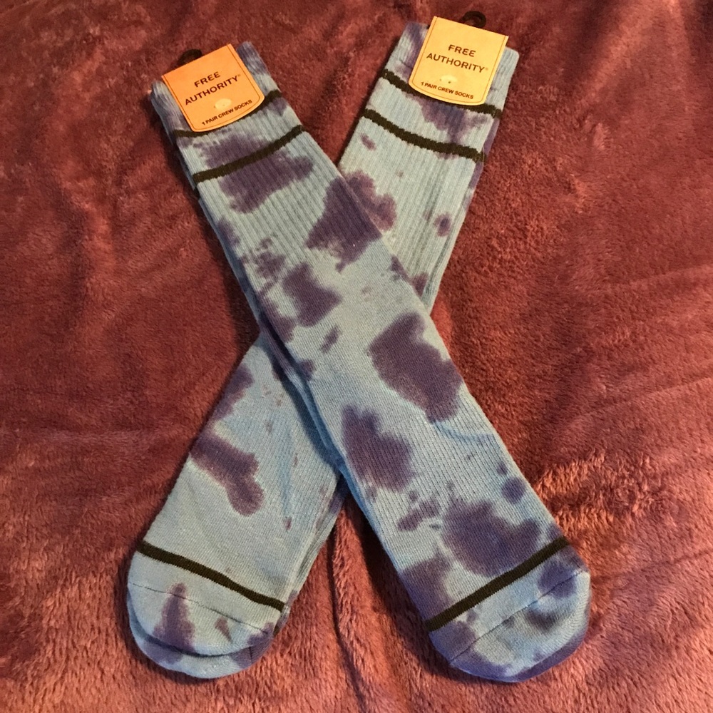 MENS tie dye tie dyed Crew Socks NWT 1 pair blue - Picture 1 of 5