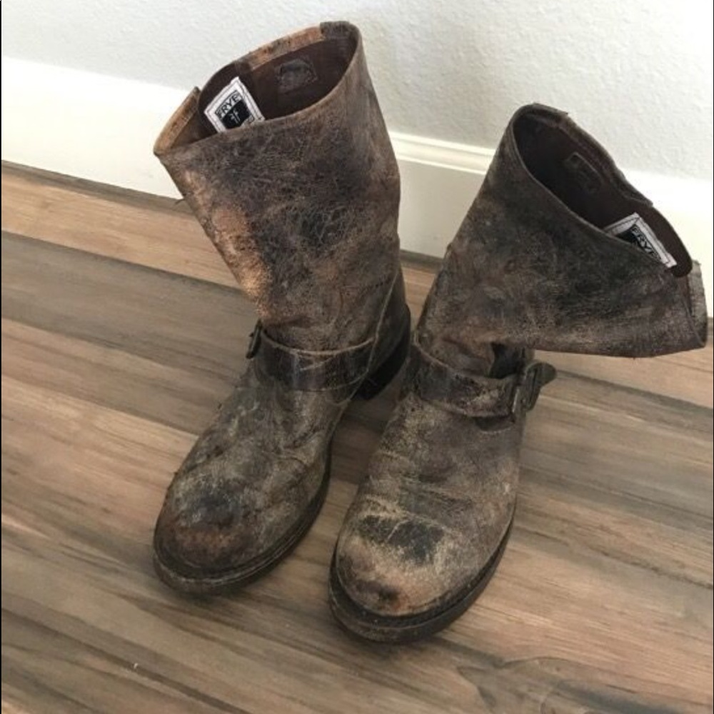 💋💋💋frye distressed boots