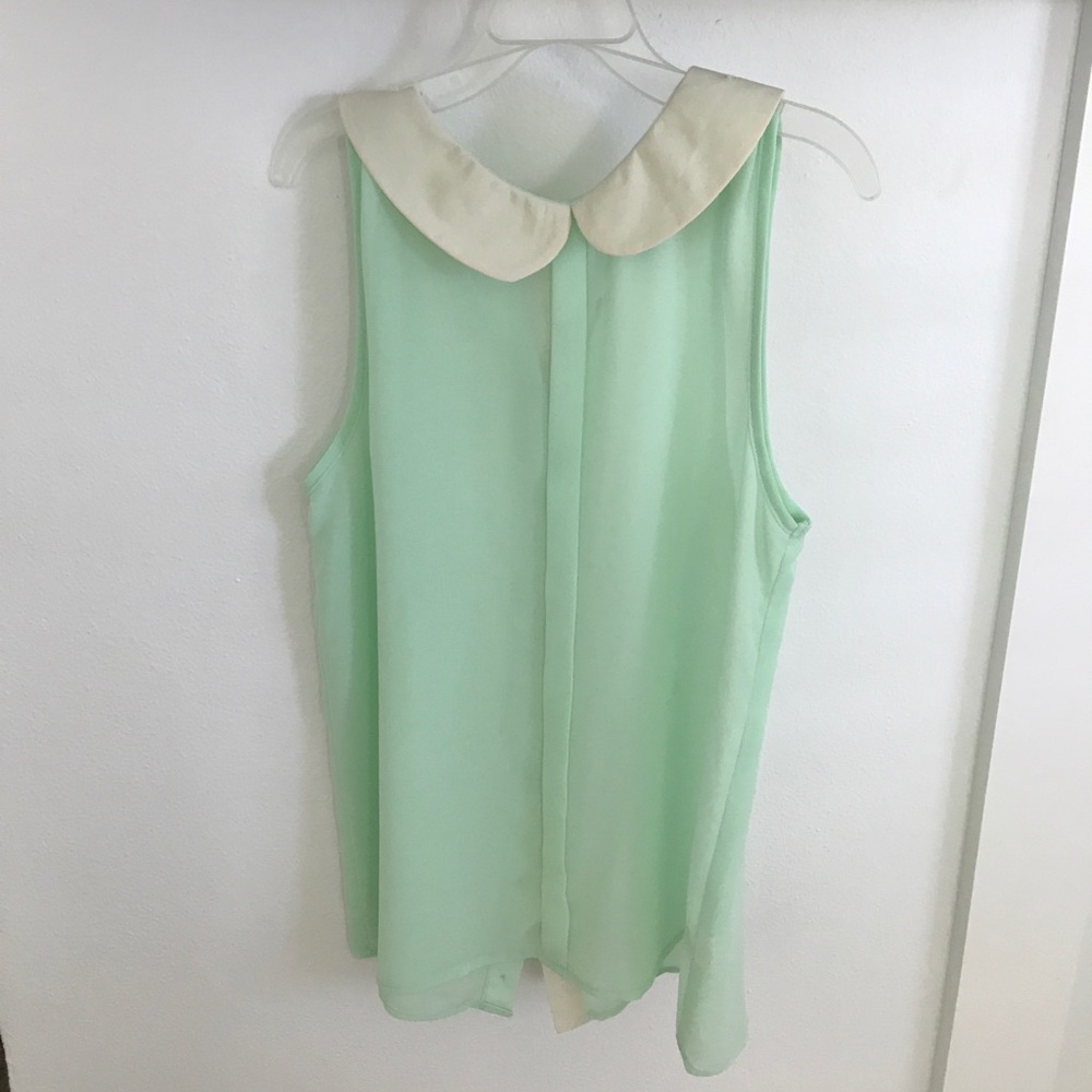 Mint green top