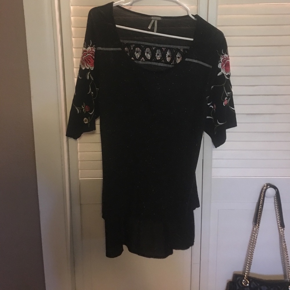 Bke gimmicks blouse❤️