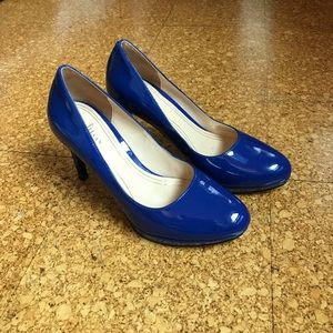 Cobalt blue Cole Haan heels - great condition!