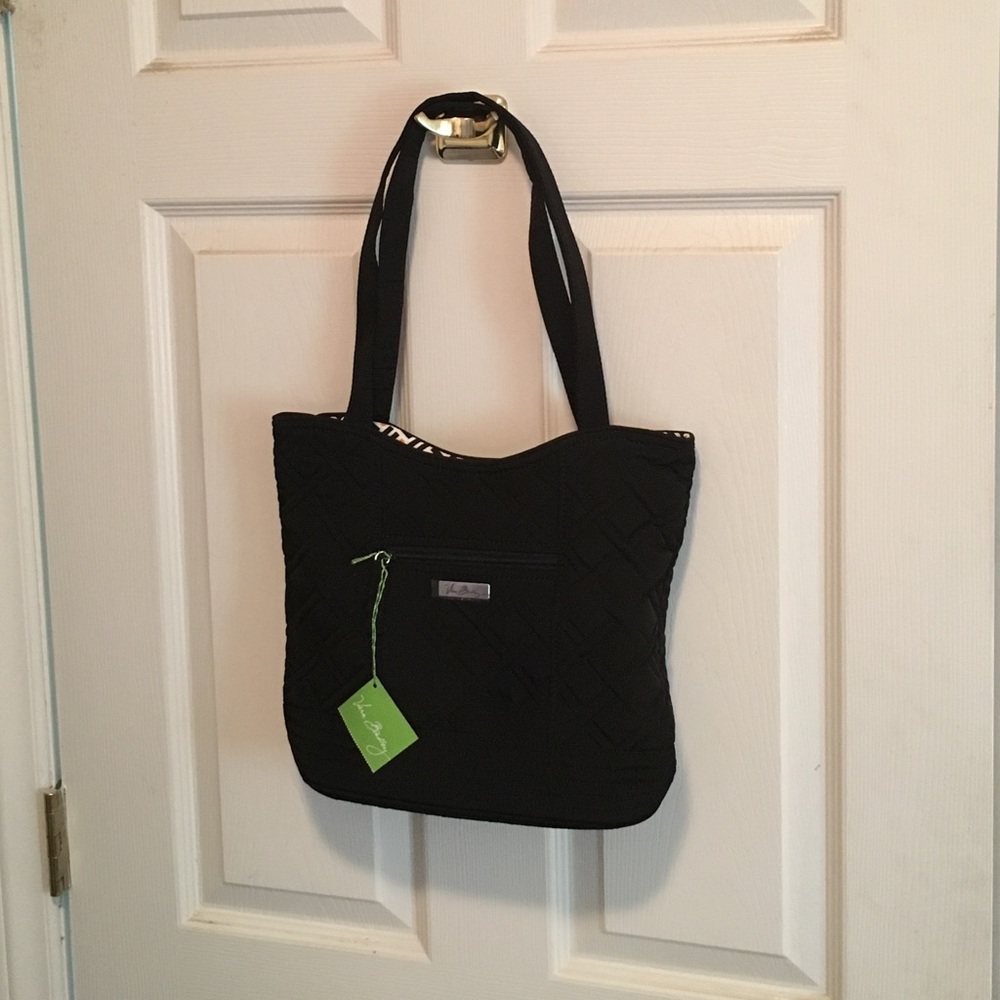 NWT Vera Bradley Bucket Tote in Classic Black
