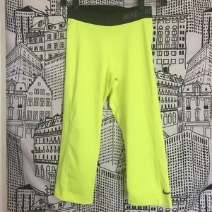 Nike Pro Cropped Leggings