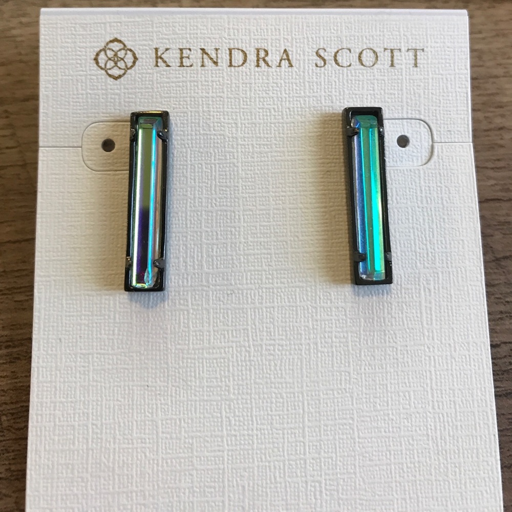 Kendra Scott Levi Dichroic Gunmetal Studs HTF
